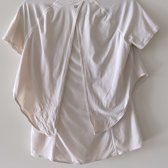 Lululemon cream top - Picture 2 of 5